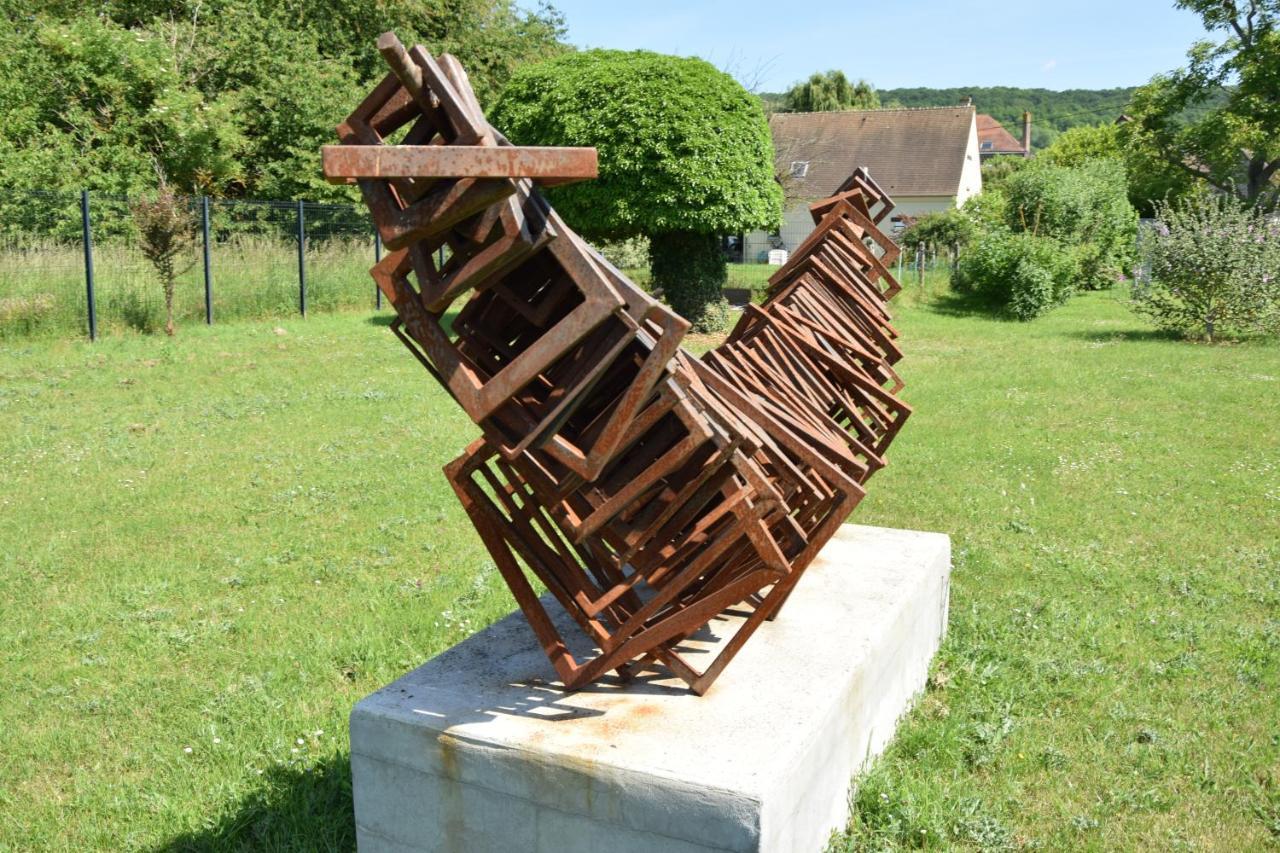 Gite Dans Parc De Sculptures - Gite "Pondichery" Port-Mort Kültér fotó